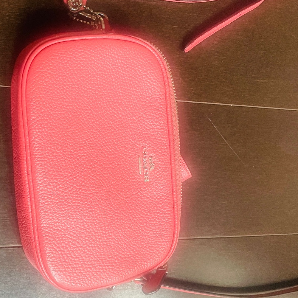 Coach - small crossbody
